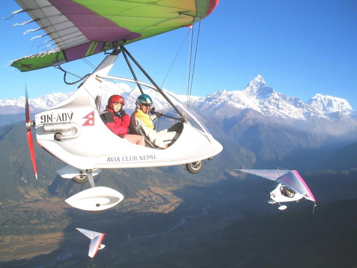 Es Deurali Resort Pokhara Exterior foto