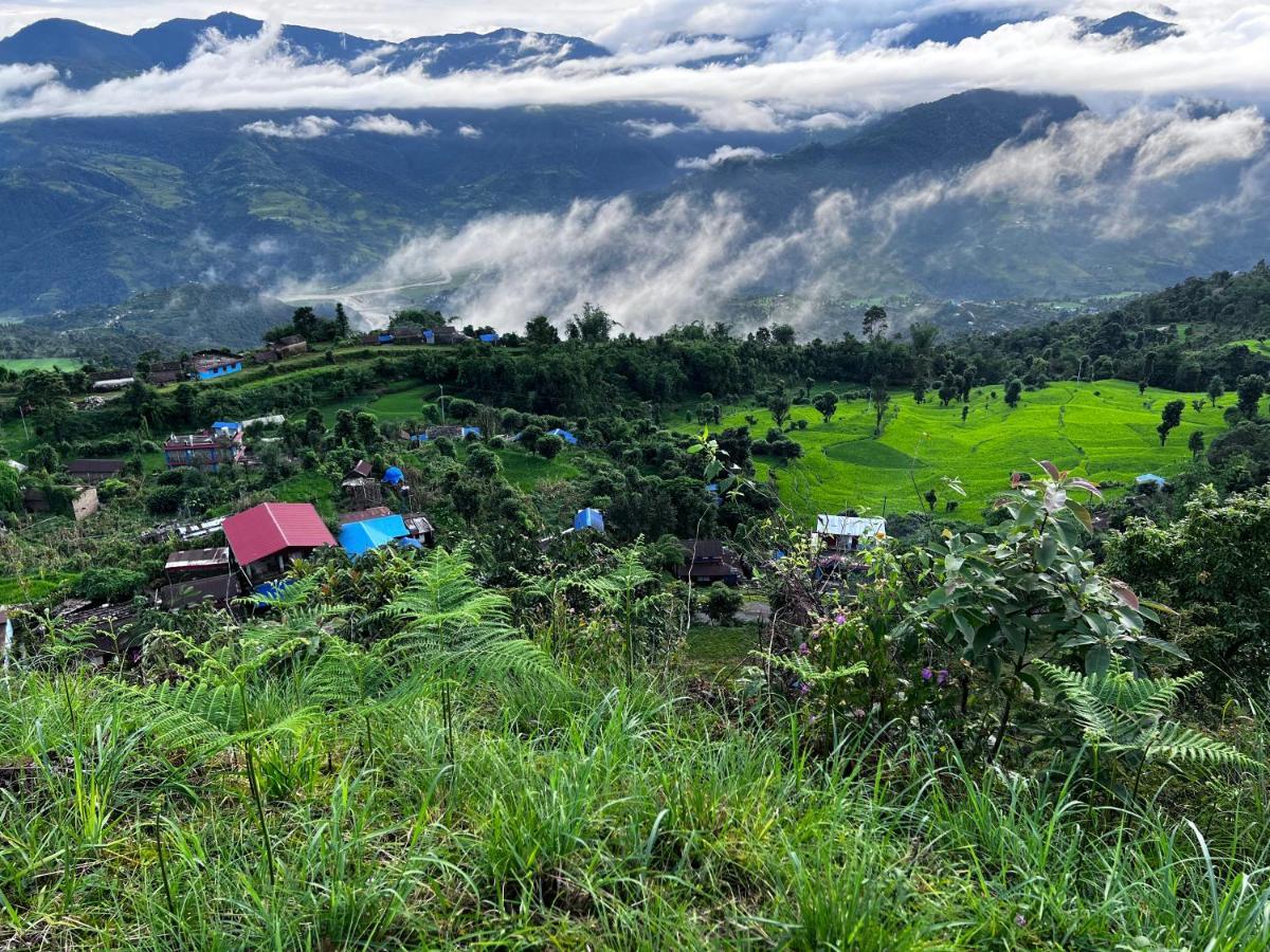 Es Deurali Resort Pokhara Exterior foto