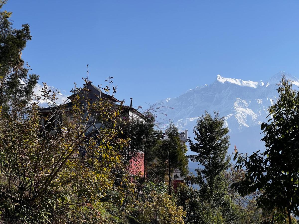 Es Deurali Resort Pokhara Exterior foto