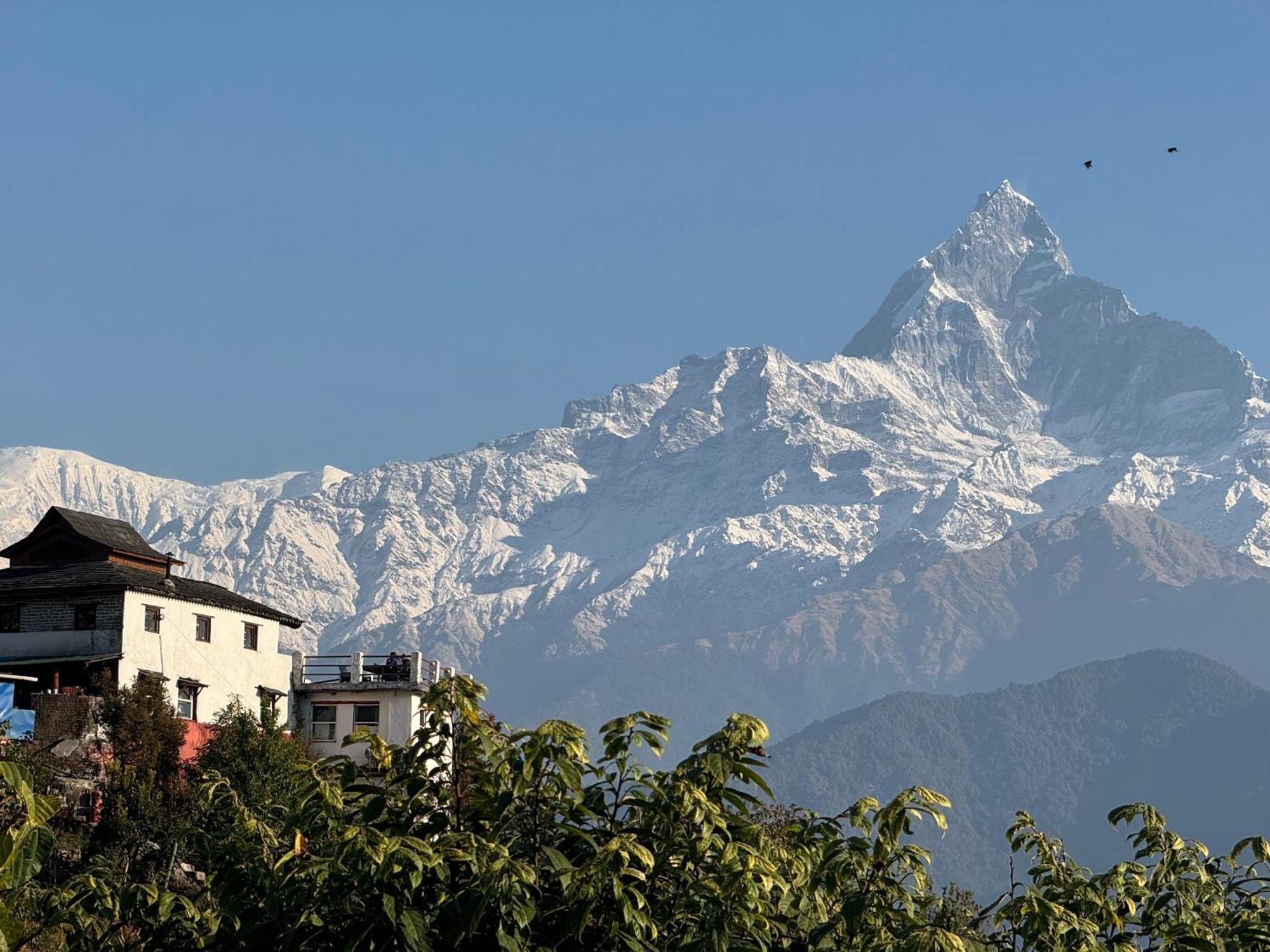 Es Deurali Resort Pokhara Exterior foto