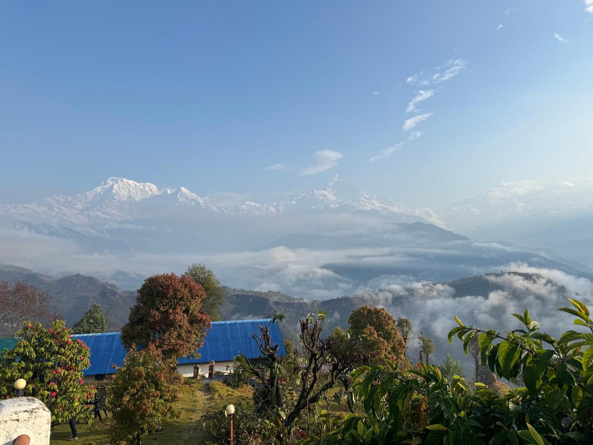 Es Deurali Resort Pokhara Exterior foto
